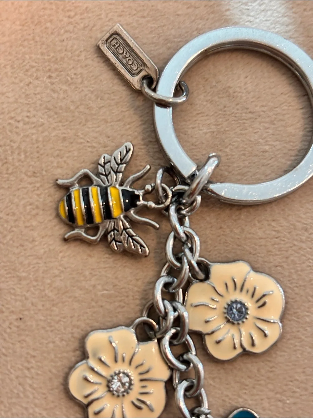 COACH Vintage RARE Bee, Flower & Blue Butterfly Charm Keychain Bag Charm - Picture 3 of 7
